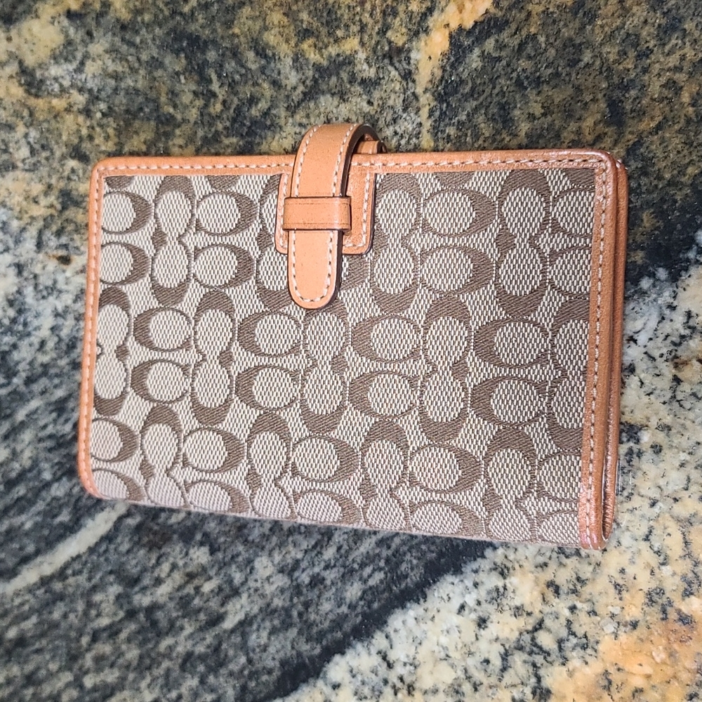 NWOT! Authentic Vintage Signature Coach Address Book Tan Leather